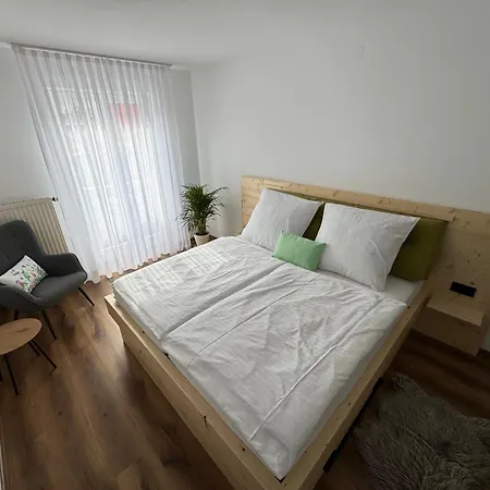 Gaestehaus Unterm Regenbogen Guest house *