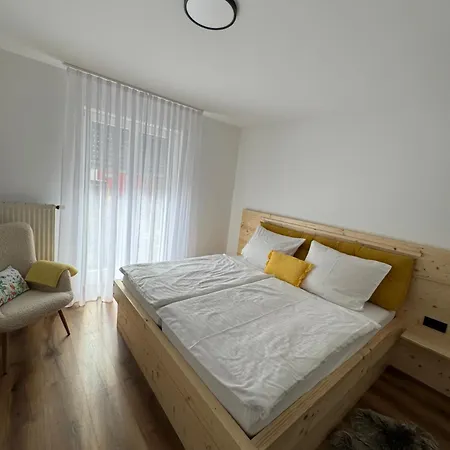 Gasthuis Gaestehaus Unterm Regenbogen